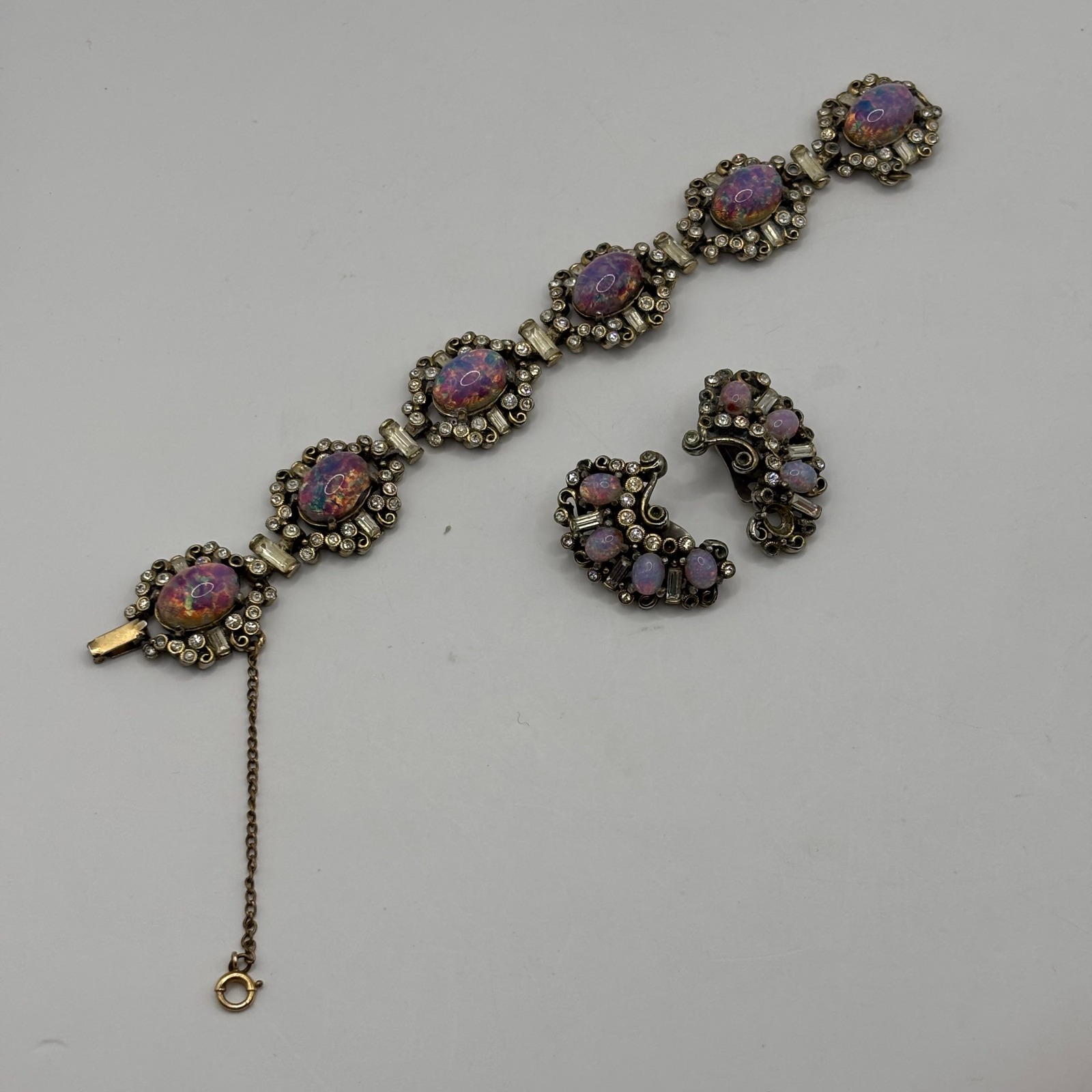 Alice Caviness Hollycraft Vintage Dragons Breath Glass Opal Bracelet Earrings 200$